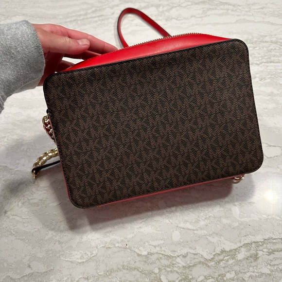 Michael Kors Crossbody - Picture 5 of 6